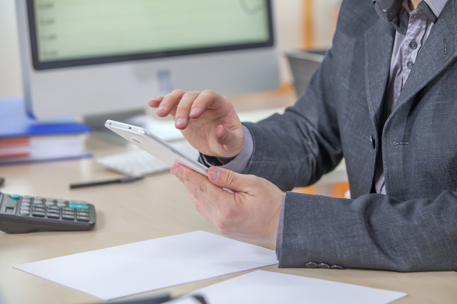 Key Advantages of Using a Virtual Mobile Phone Number for Personal or Business Purposes